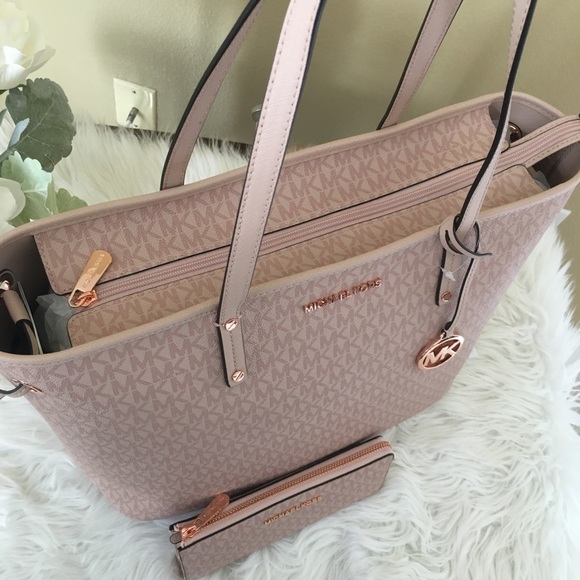 Last set ✨Michael Kors top zipper tote &wallet - Picture 5 of 8